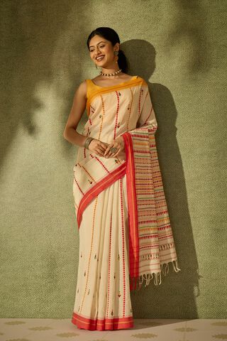 Off White Bengal Pure Cotton Kantha Embroidered Saree thumbnail image number null