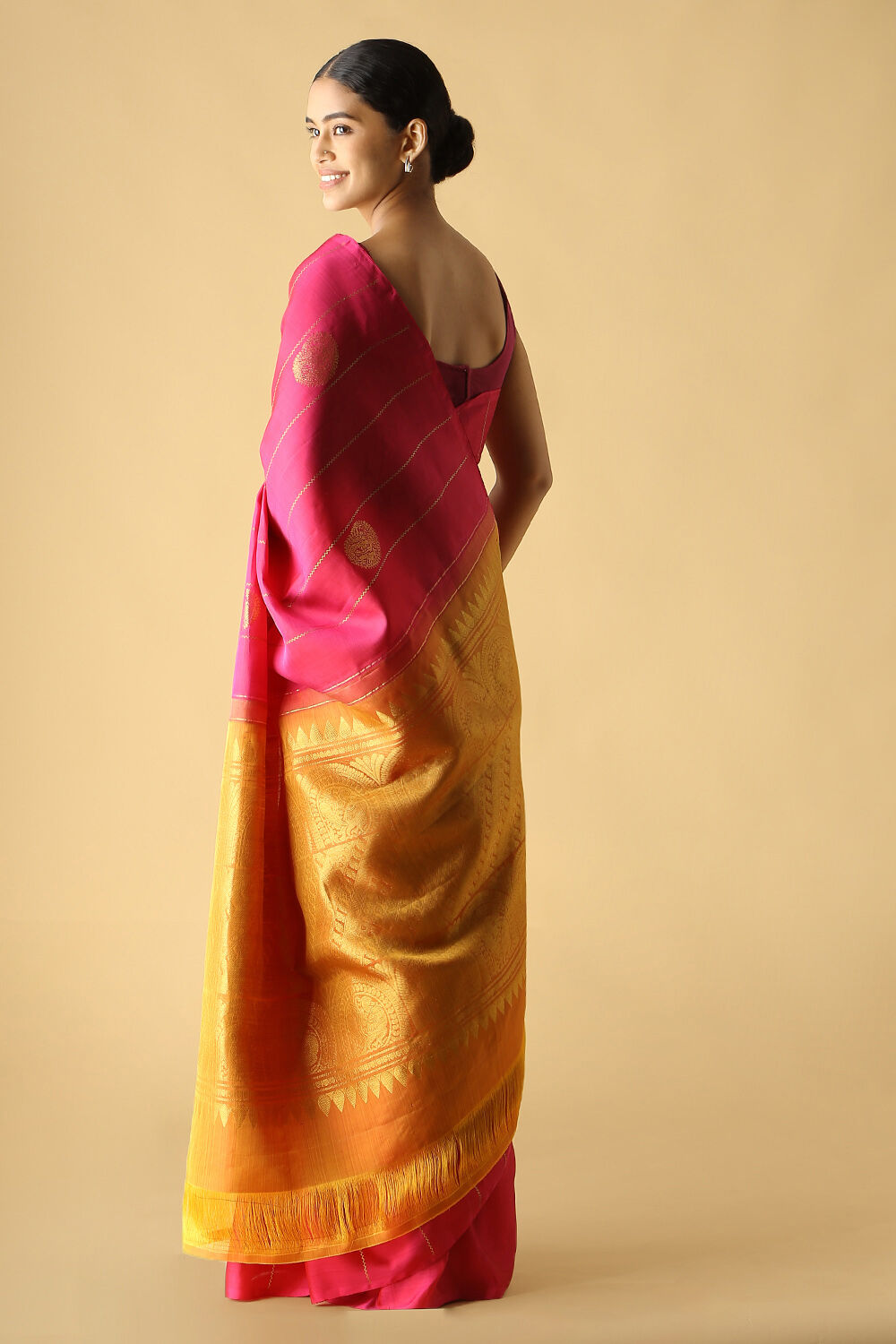 Dark Pink Pure Silk Kanjivaram Saree image number null