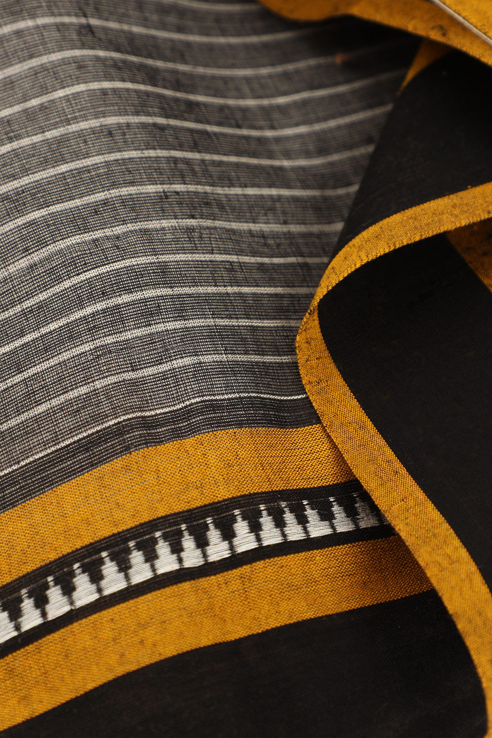 Black Pure Cotton Woven Narayanpet Saree image number null