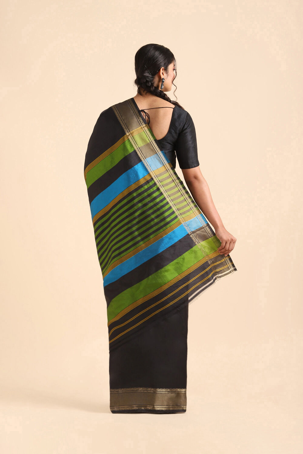 Black Pure Silk Woven Saree image number null