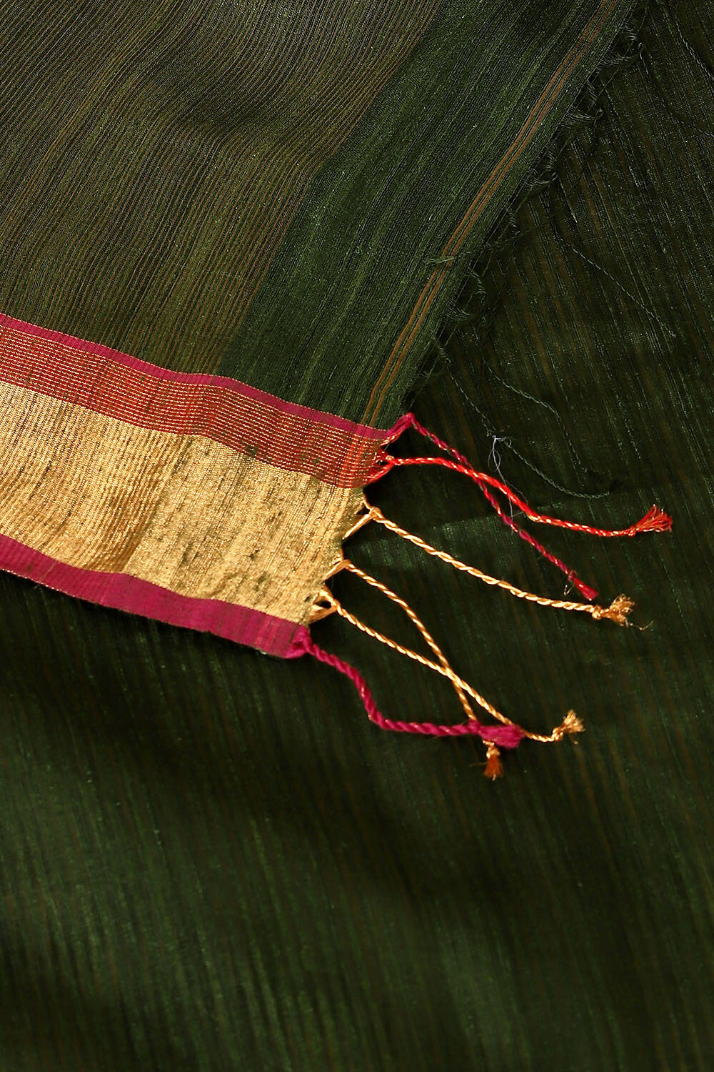 Dark Green Pure Silk Vanya Bengal Saree image number null