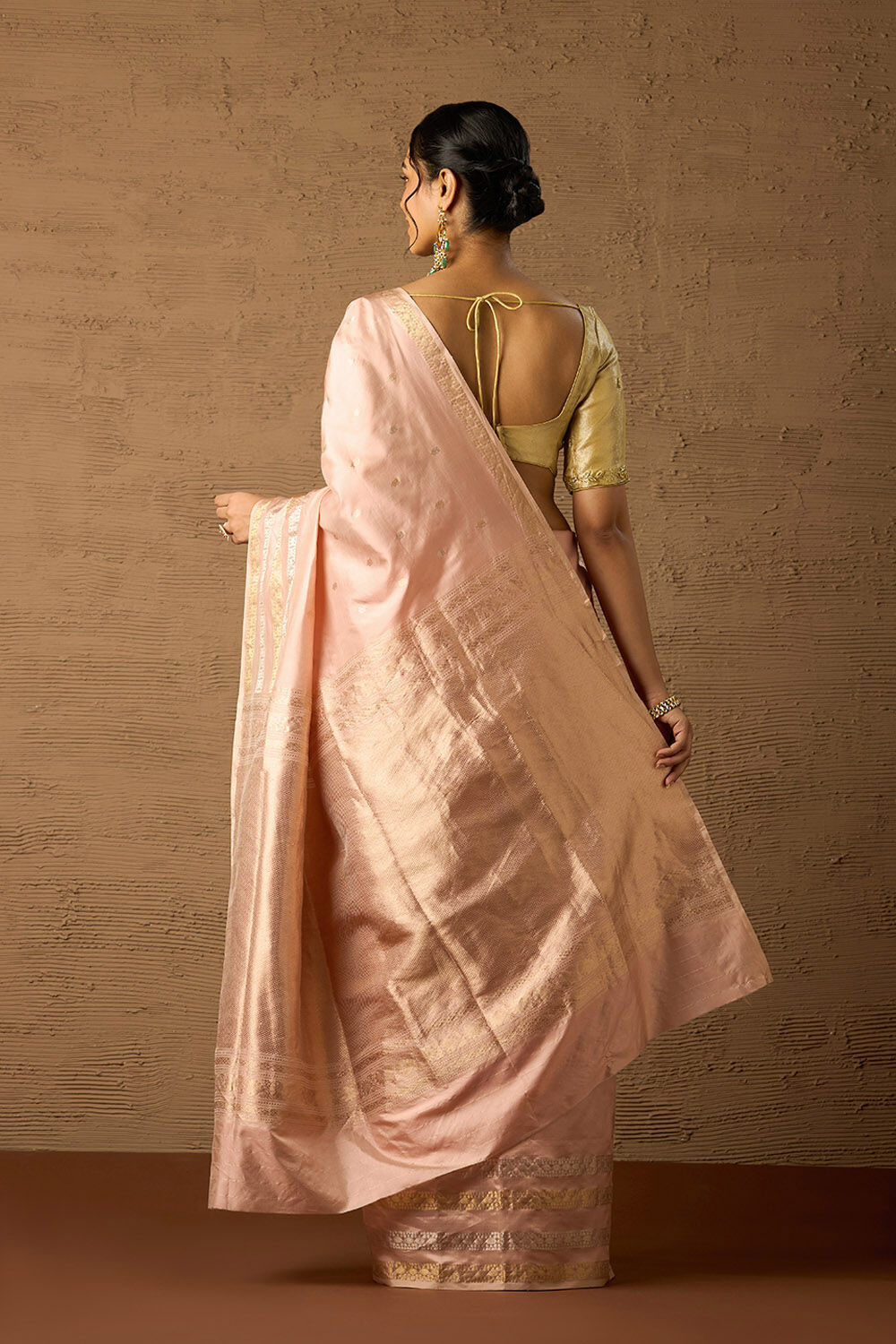 Pink Pure Silk Kadwa Banarasi Saree image number null