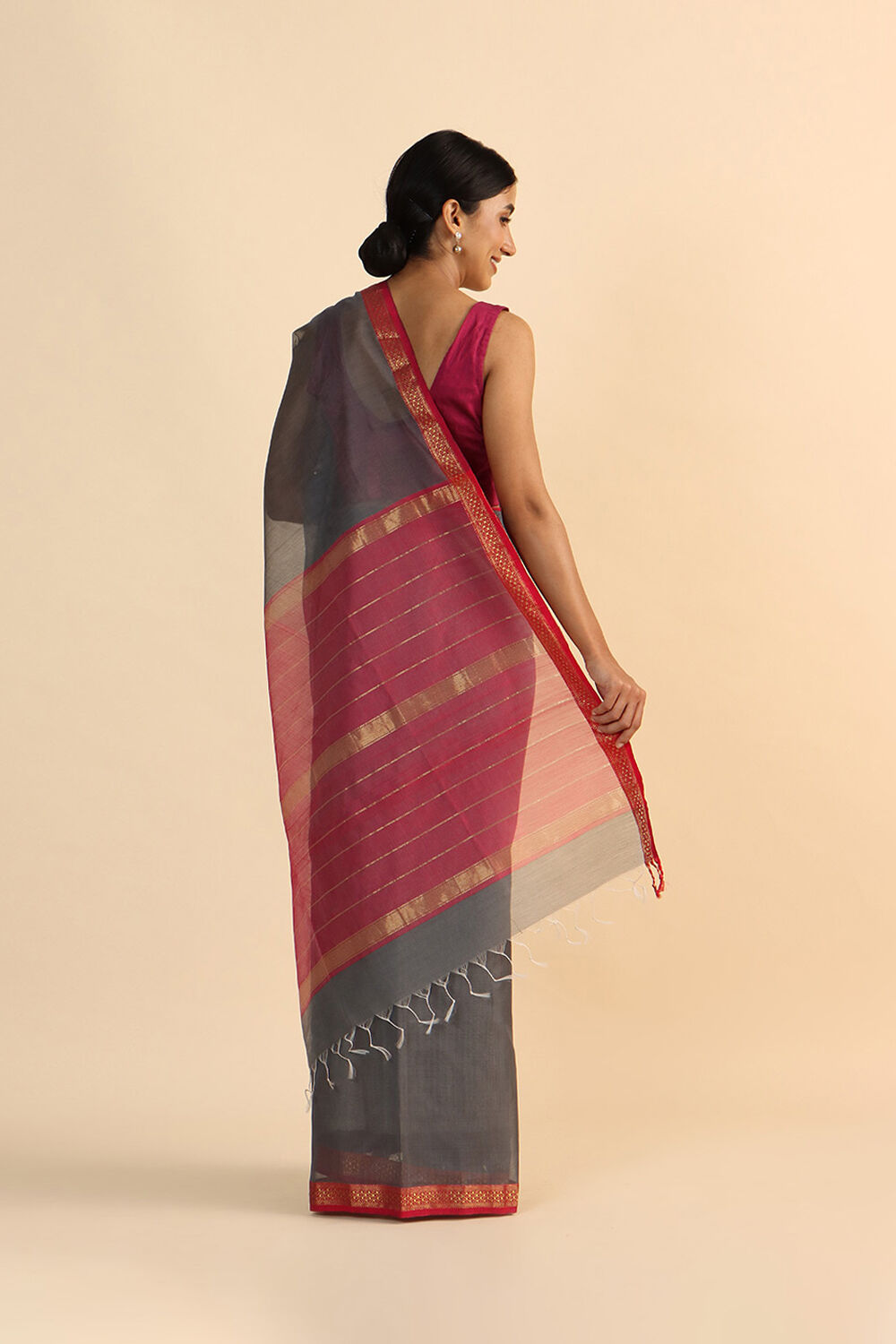 Grey Pure Silk Cotton Maheswari Saree image number null