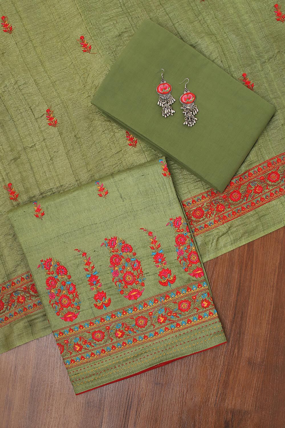 Green Embroidery Bhagalpuri Suit image number null