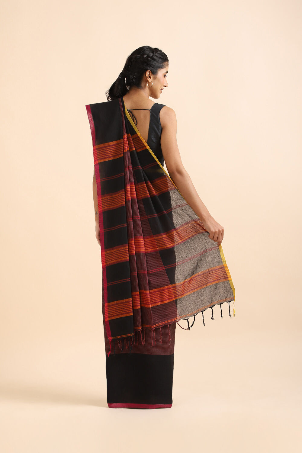 Black Pure Cotton Bengal Saree image number null