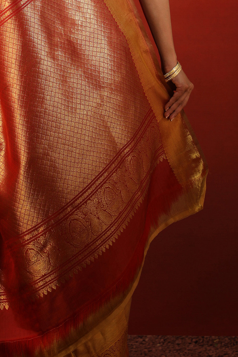 Red Woven Pure Silk Kanjivaram Saree image number null