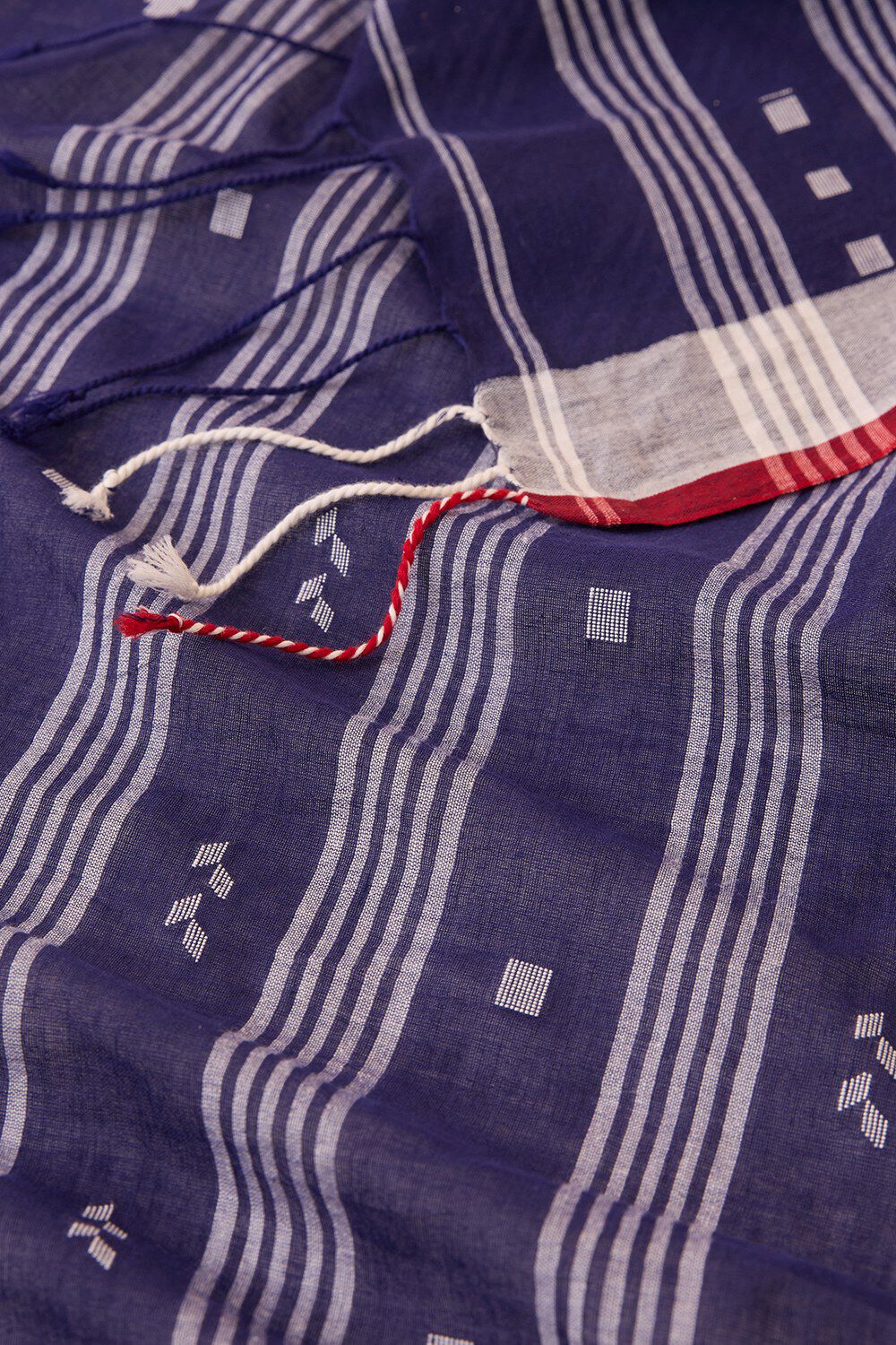 Dark Blue Bengal Pure Cotton Jamdani Saree image number null