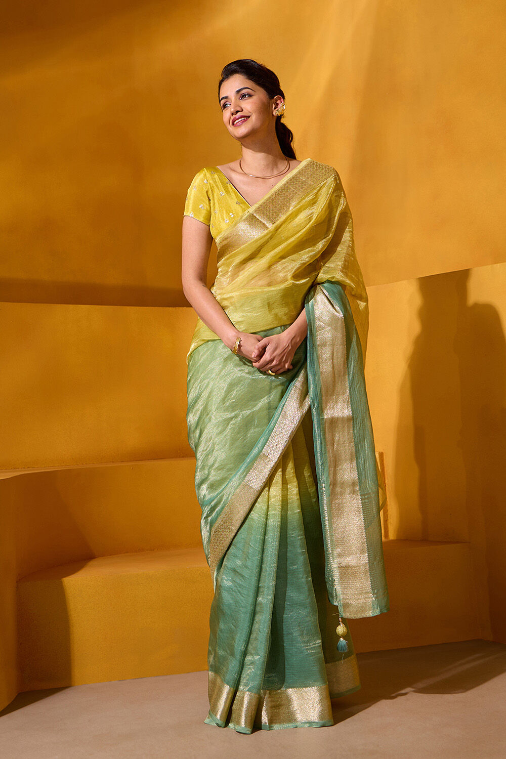 Green Woven Viscose Tissue Saree image number null