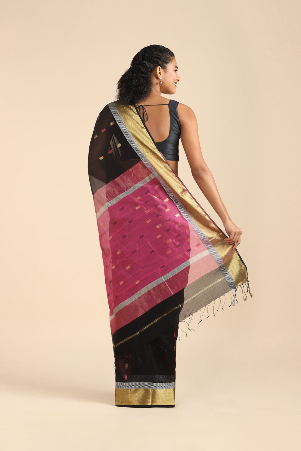 Black Pure Silk Cotton Maheswari Saree image number null