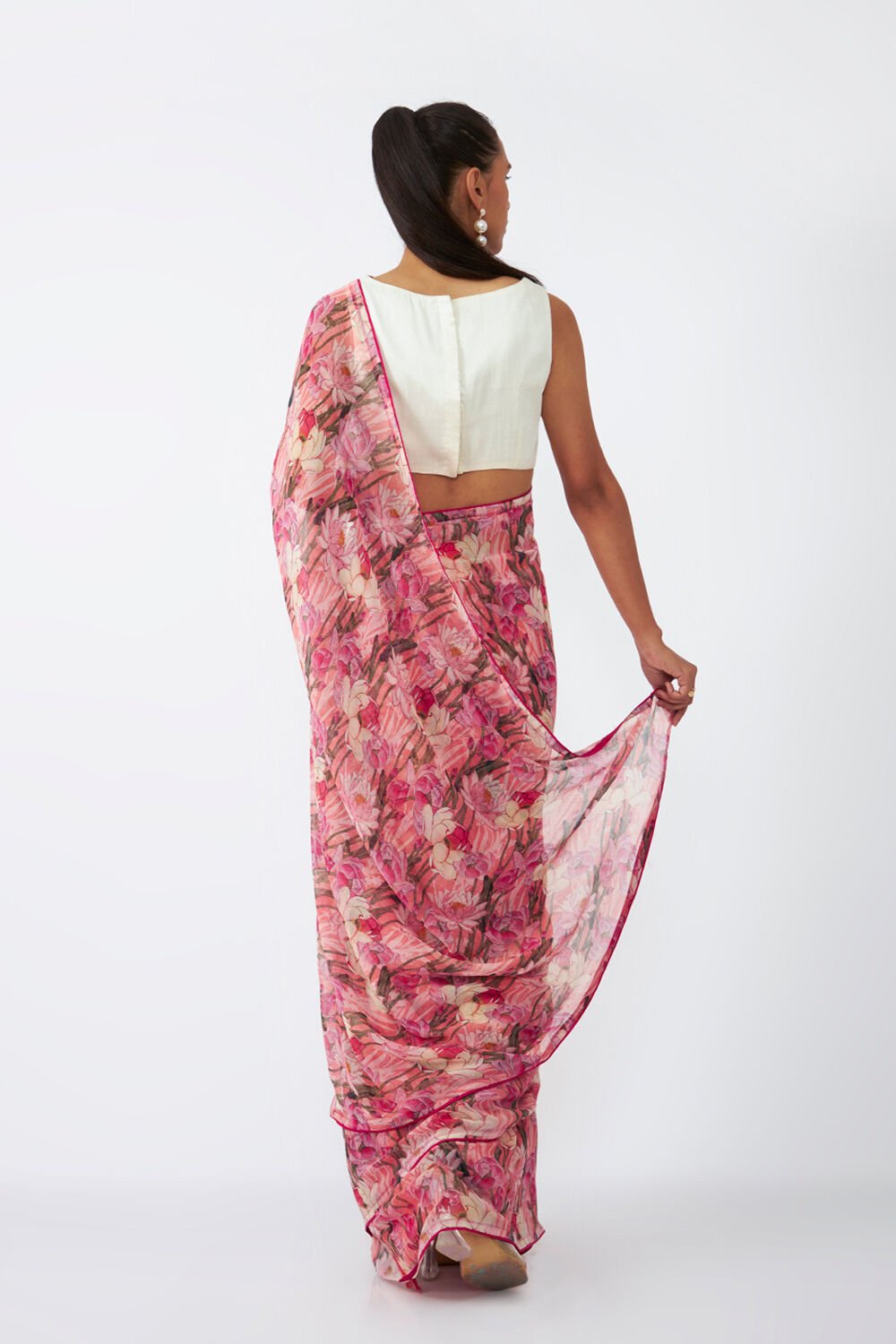 Pink Viscose Chiffon Digital Printed Saree image number null