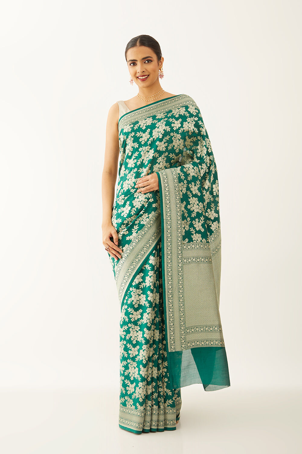 Dark Green Pure Silk Banarasi Saree image number null